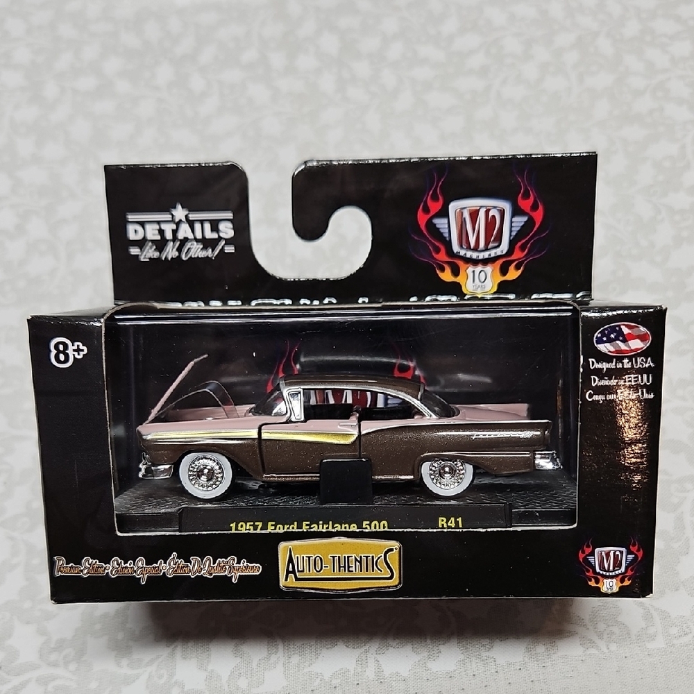 M2 Machines 1957 Ford Fairlane 500 Premium Die-cast Car